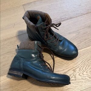 Taos Cutie green leather lace up combat warm boots 41/10
